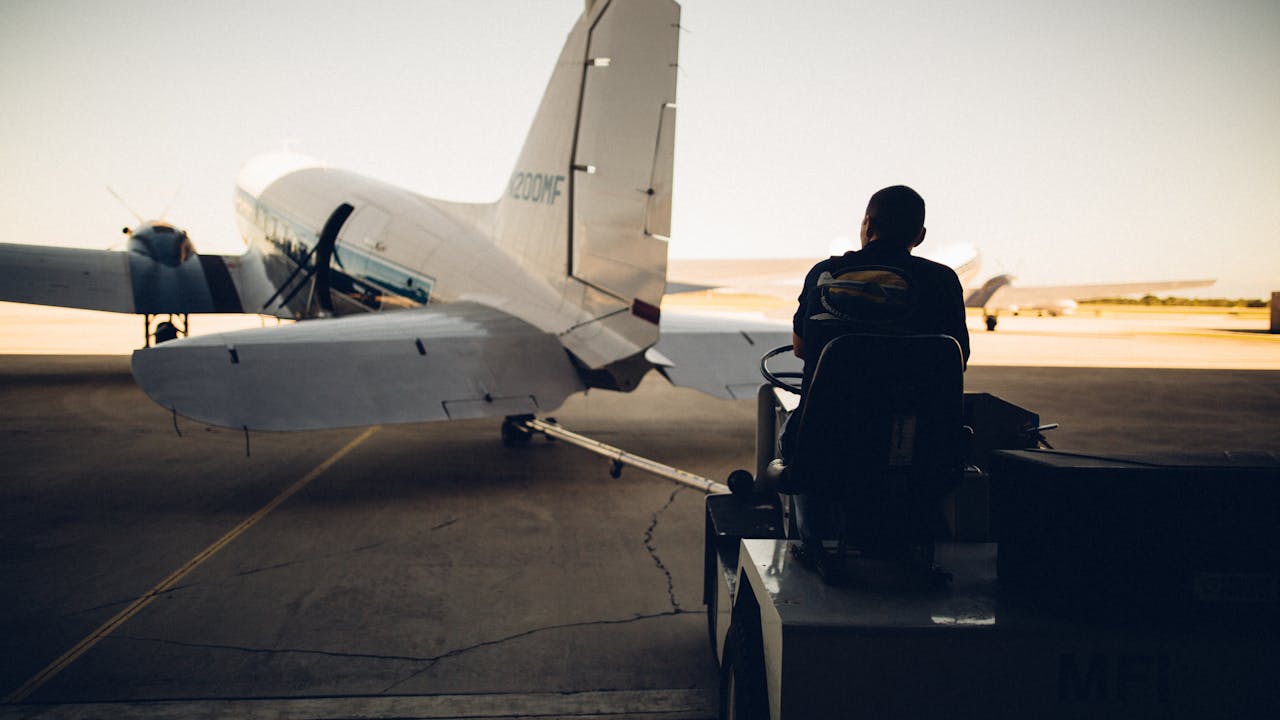 Como escolher o melhor assento no avião para viajar com mais conforto
